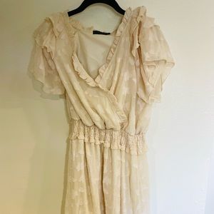 Mikarose size M dress, cream fully lined